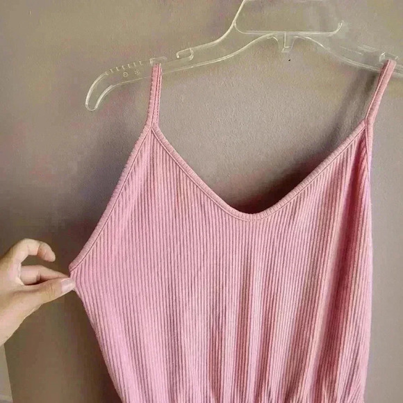 BRAND NEW CAPELLA Pink Women's Knee Length Dress Size Medium V Neck Stretchy - Picture 8 of 11